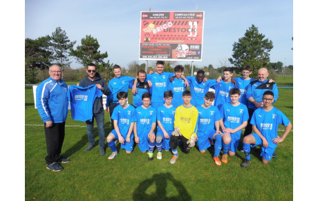 U 15 / U17: Remise de Maillots BRICODESTOCK 33